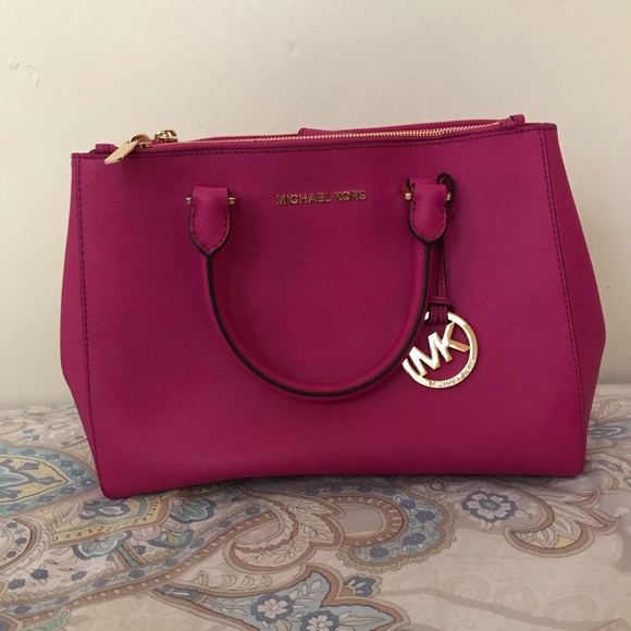 Authentic Michael Kors bag - Picture 3 of 6
